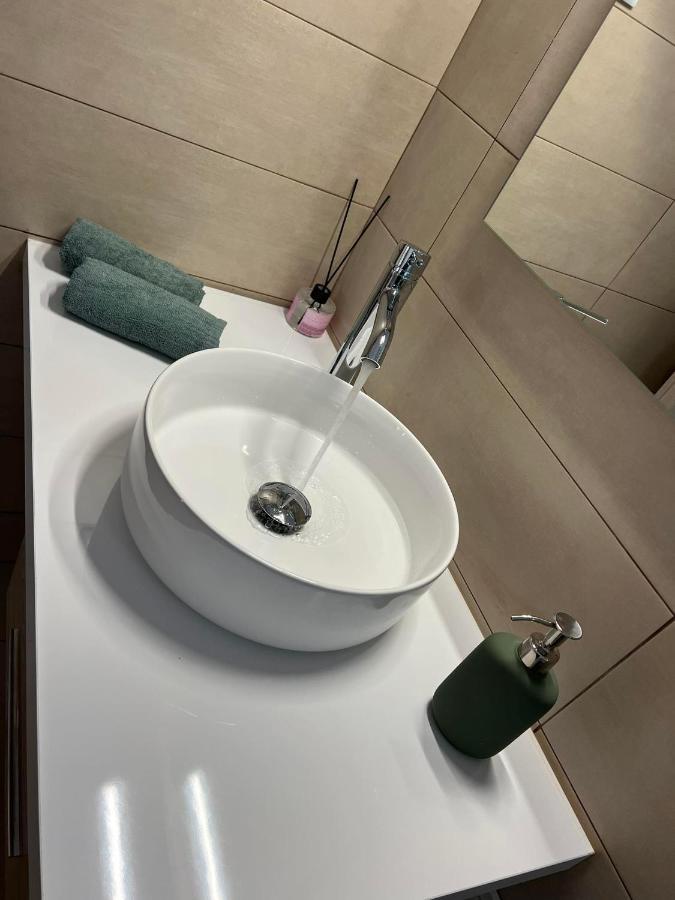 Abuelo Apartment Артеміда Екстер'єр фото